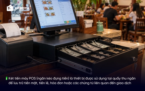 Két tiền máy POS (ngăn kéo đựng tiền) là thiết bị được sử dụng tại quầy thu ngân để lưu trữ tiền mặt, tiền lẻ, hóa đơn hoặc các chứng từ liên quan đến giao dịch